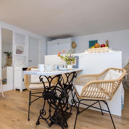 Charming Studio Apartment At House Rustica With Terrace And Nearby Parking Punat Εξωτερικό φωτογραφία