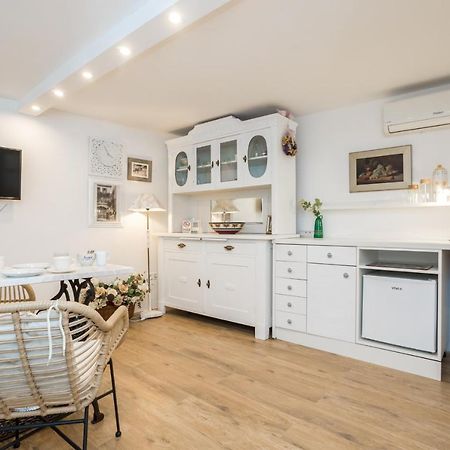 Charming Studio Apartment At House Rustica With Terrace And Nearby Parking Punat Εξωτερικό φωτογραφία