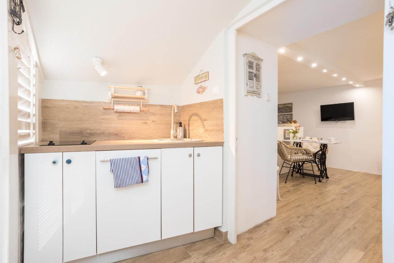 Charming Studio Apartment At House Rustica With Terrace And Nearby Parking Punat Εξωτερικό φωτογραφία