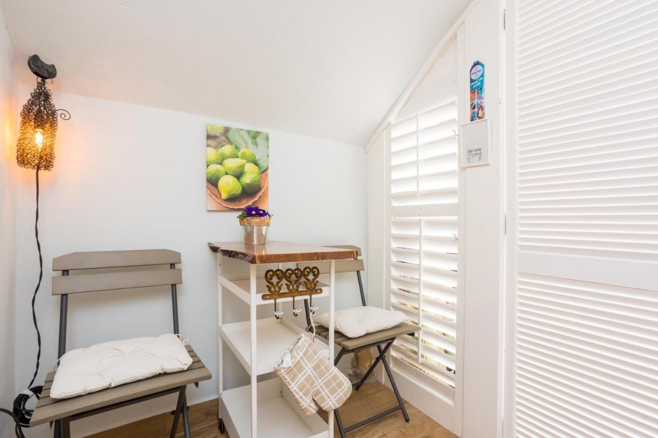 Charming Studio Apartment At House Rustica With Terrace And Nearby Parking Punat Εξωτερικό φωτογραφία