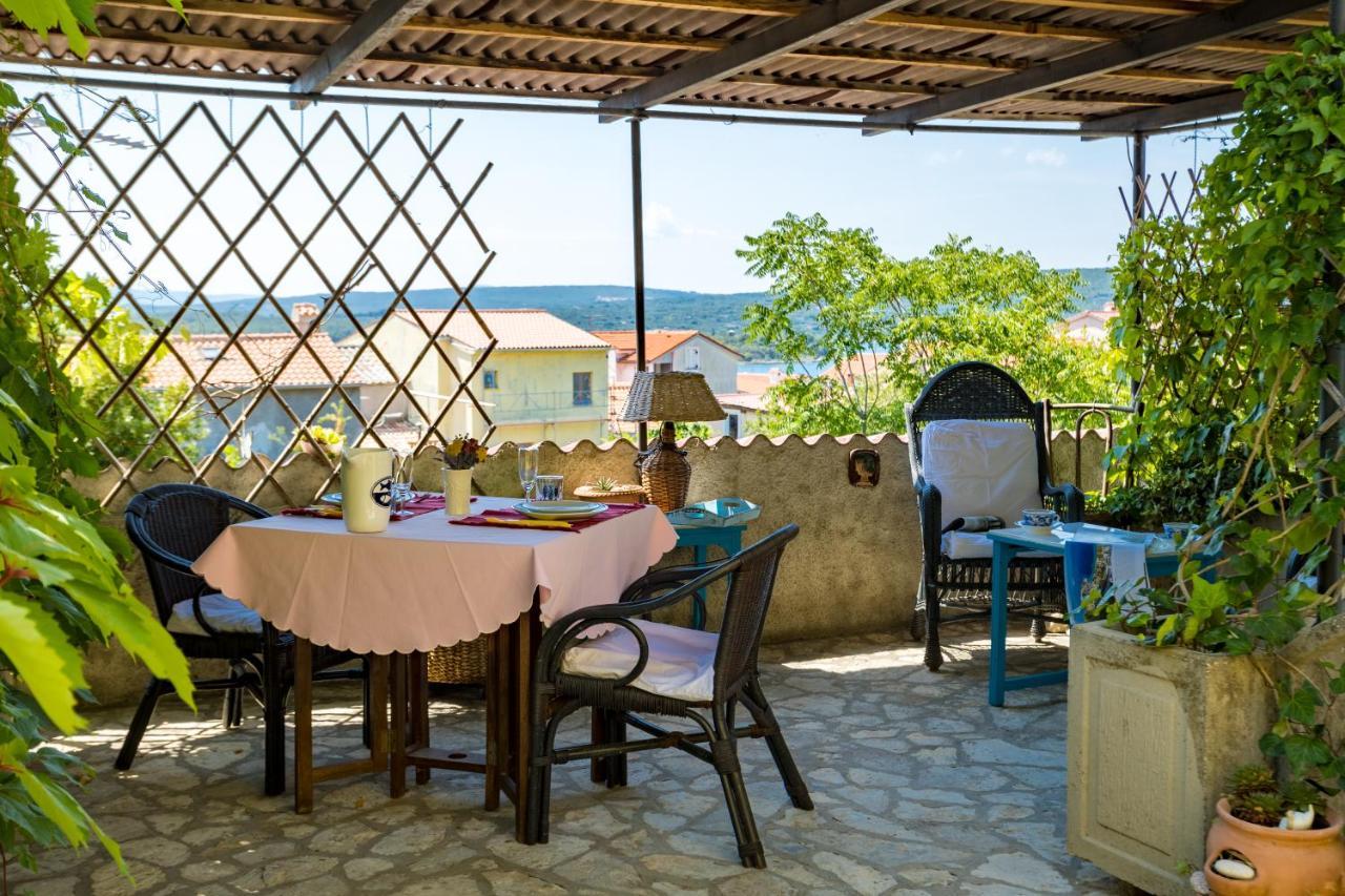 Charming Studio Apartment At House Rustica With Terrace And Nearby Parking Punat Εξωτερικό φωτογραφία